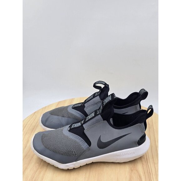 Nike Boys Flex Runner AT4662-004 Gray Running Shoes Size 4Y - Picture 2 of 9